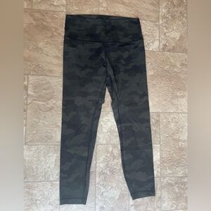 Lululemon Wunder Under High-Rise Tight 25" Size 10